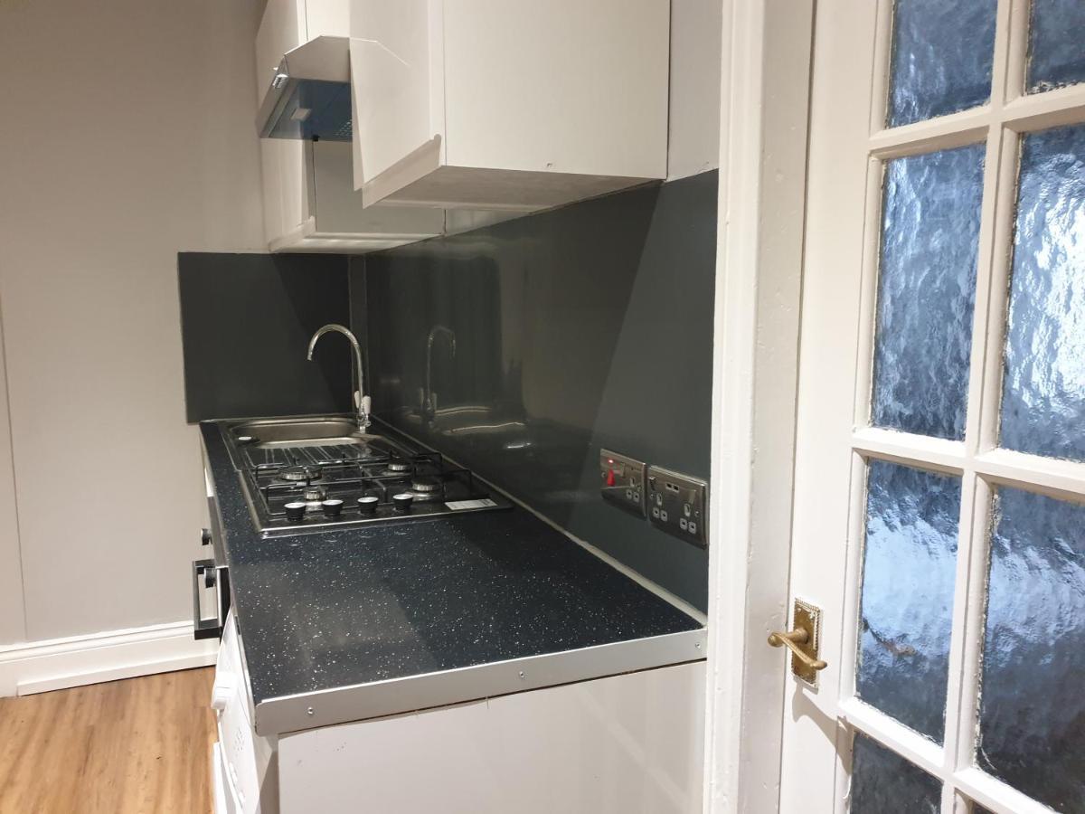 Lovely 1 Bedroom Flat High Barnet 3 Mins Away Dış mekan fotoğraf